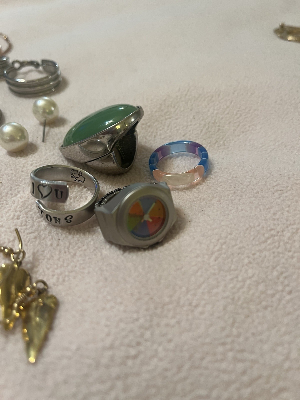 Mixed Lot Of 13 Pairs Of Earrings. 4 rings. Preowned
