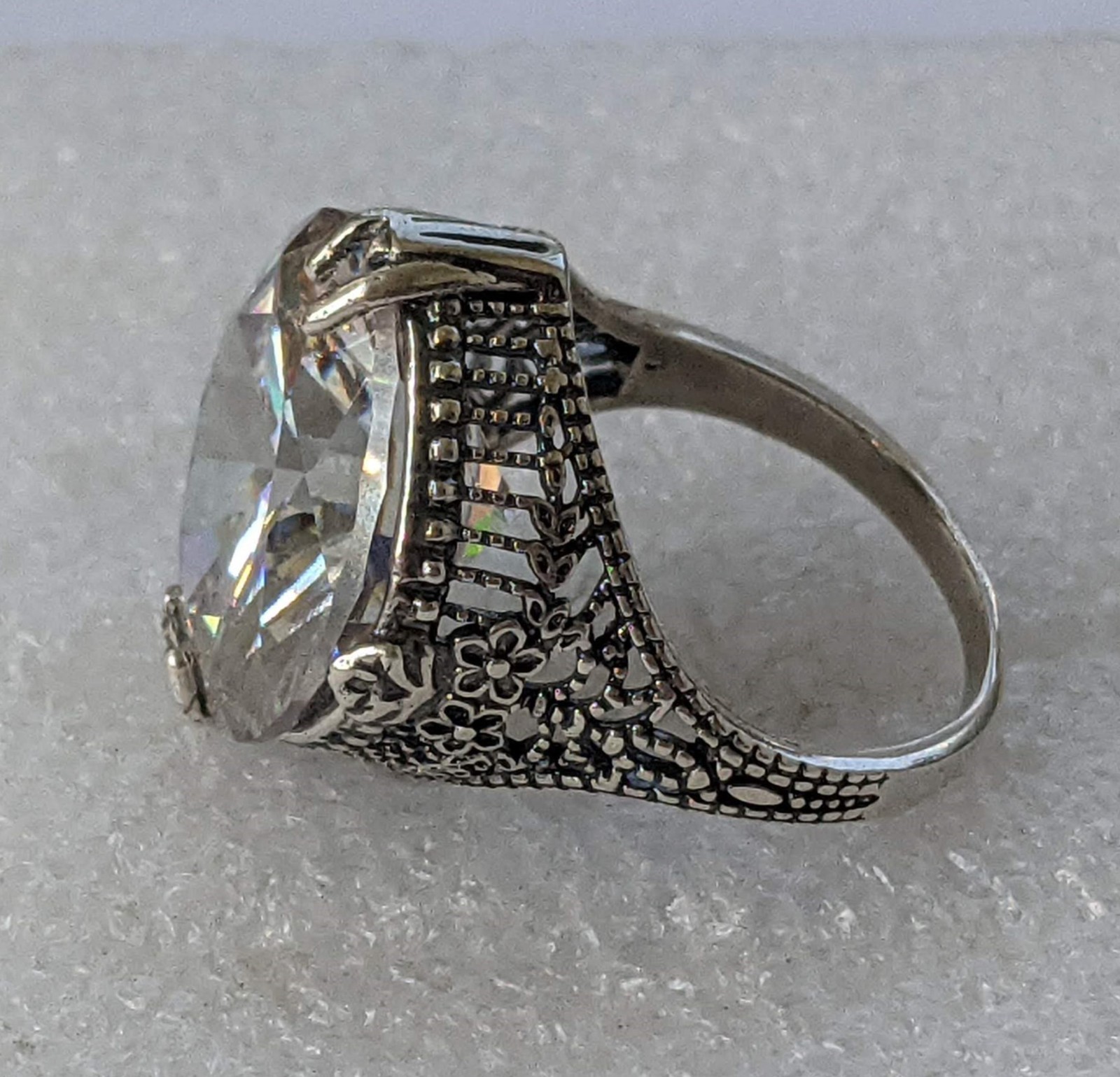 Vintage ring sterling silver 925 Size 9 Weight 9.49 g. Ukrainian jewelry.