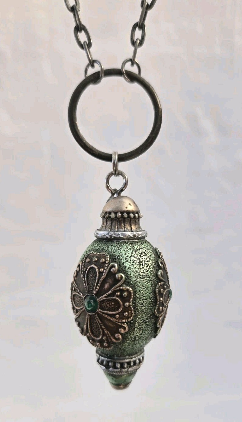 Jewel Kade Silver Tone Green Pendant Necklace Oval Link Chain Lobster Clasp