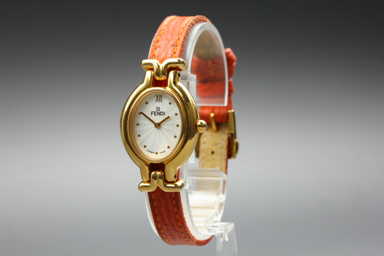 *N MINT w/ Box* FENDI 640L Chameleon 24mm 9 Colors Change Belt Qz Women’s Watch