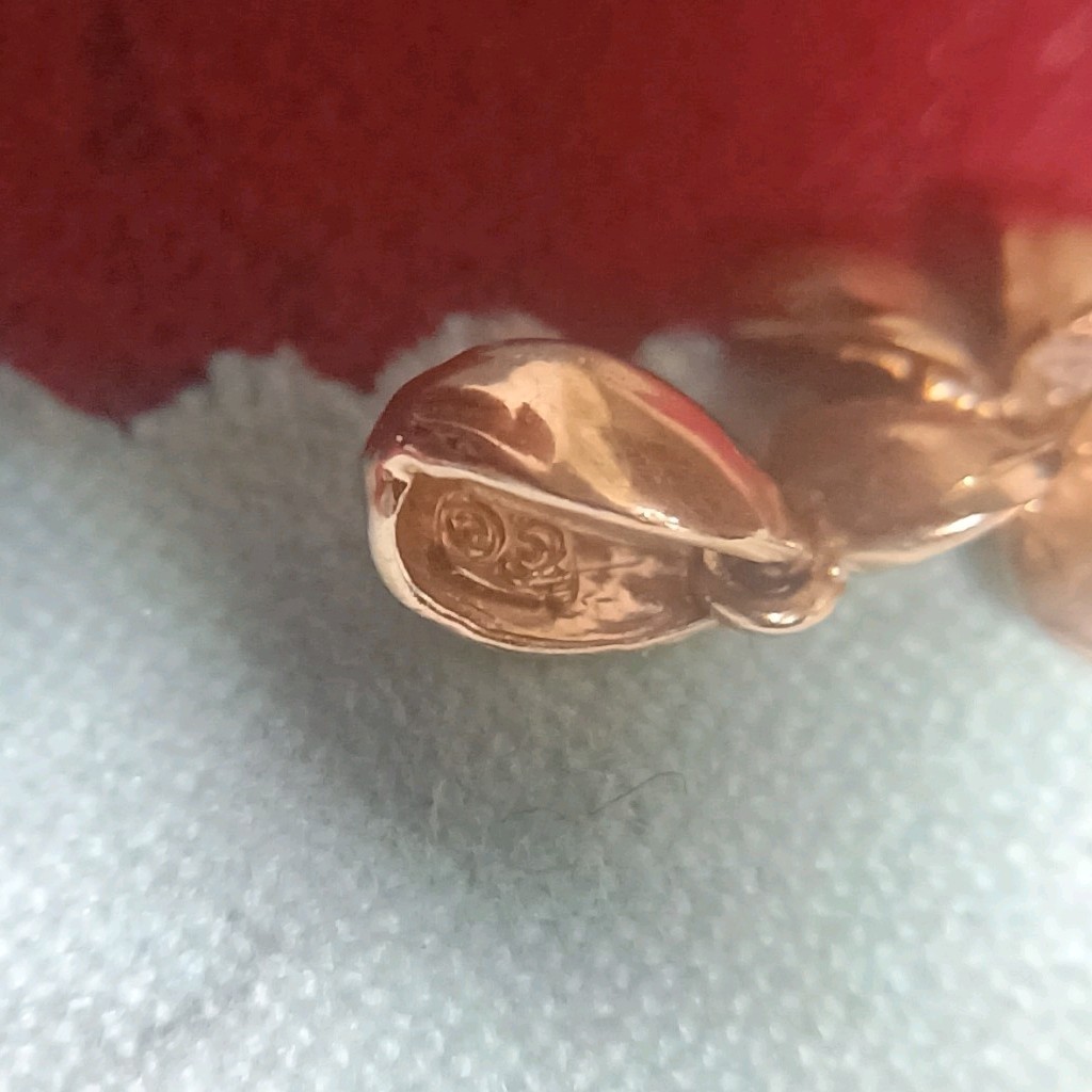 14K Yellow Gold Flower Charm Pendant w/ 1 Round White Diamond, Signed