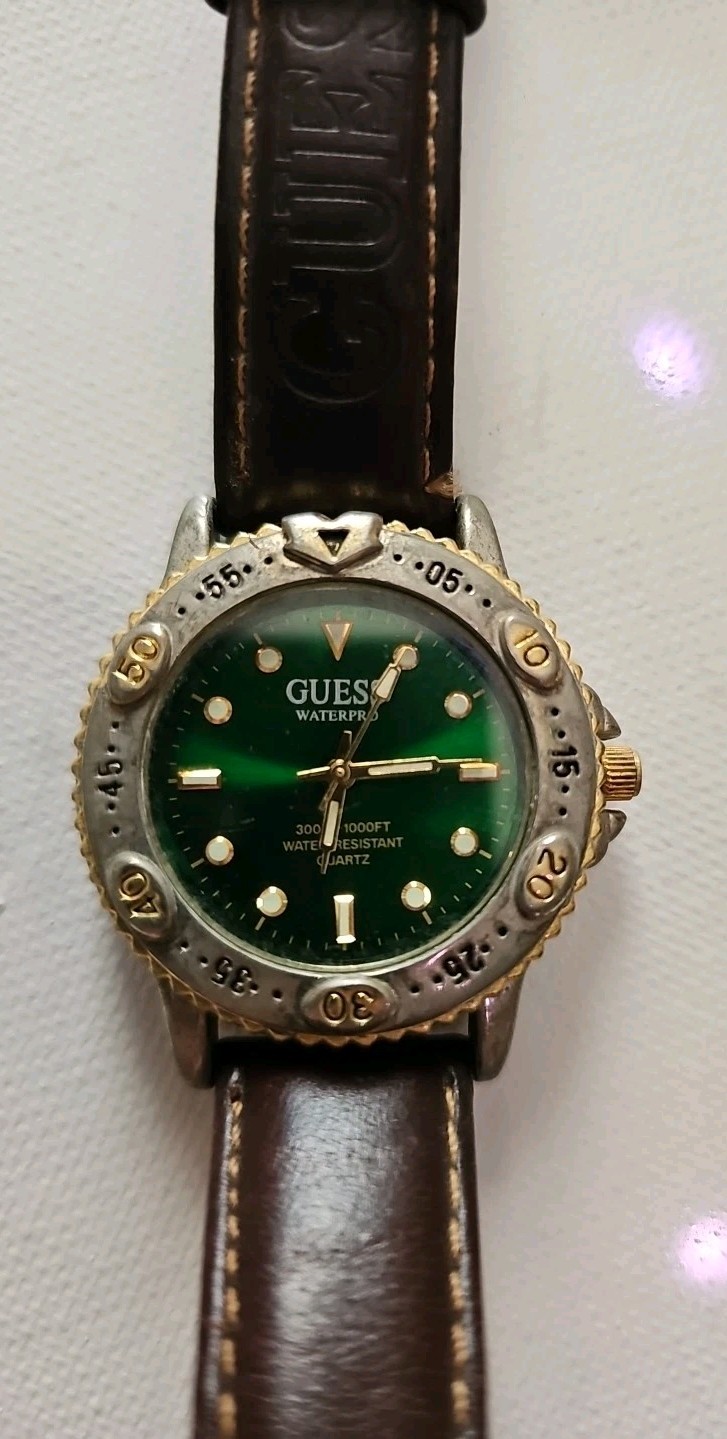 Guess Green Face Vtg Ladies Watch Not Tested Band Leather Stamped Parts WaterPro