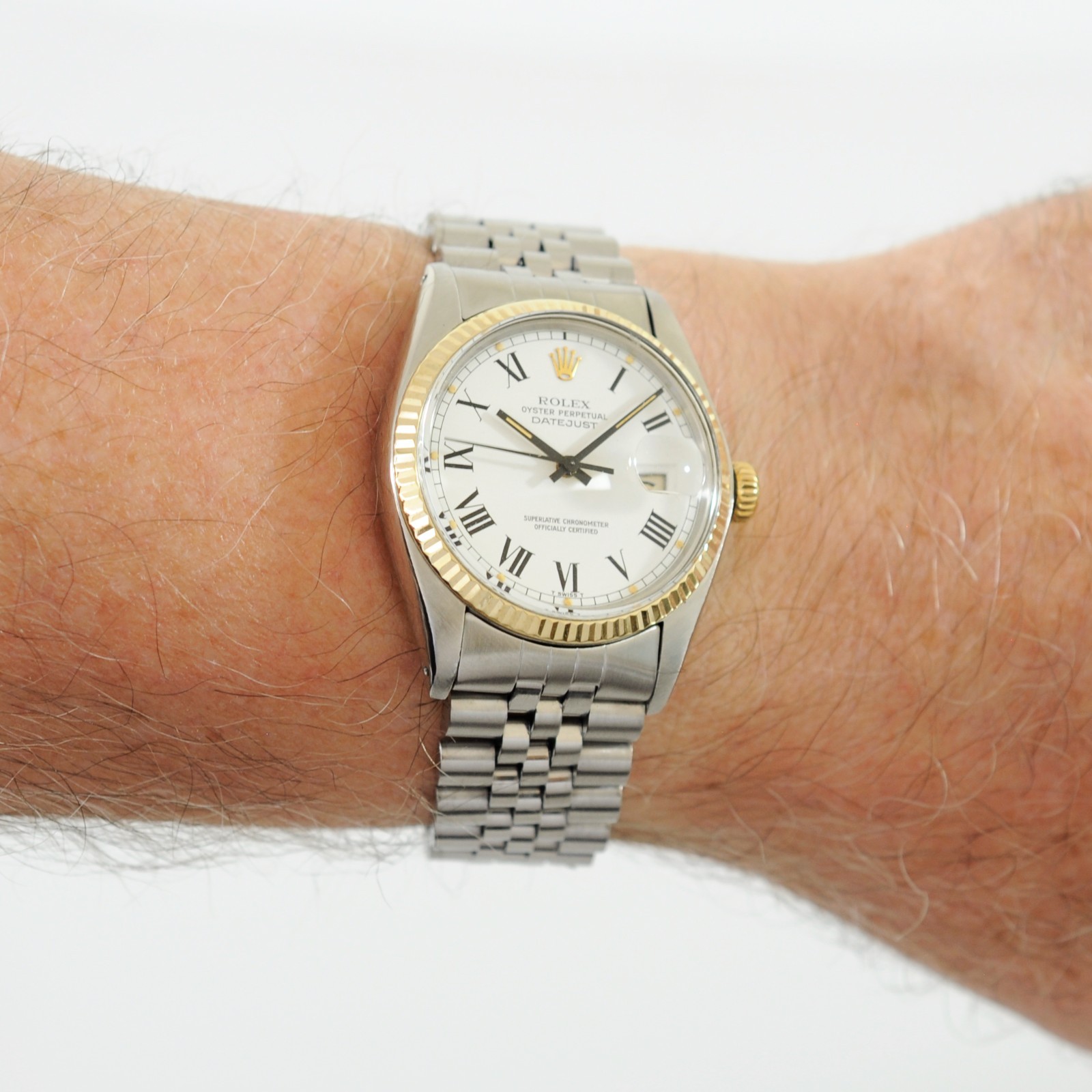 NO TARIFFS ROLEX 16013 OYSTER PERPETUAL DATEJUST LARGE AUTOMATIC COSC BOX PAPERS