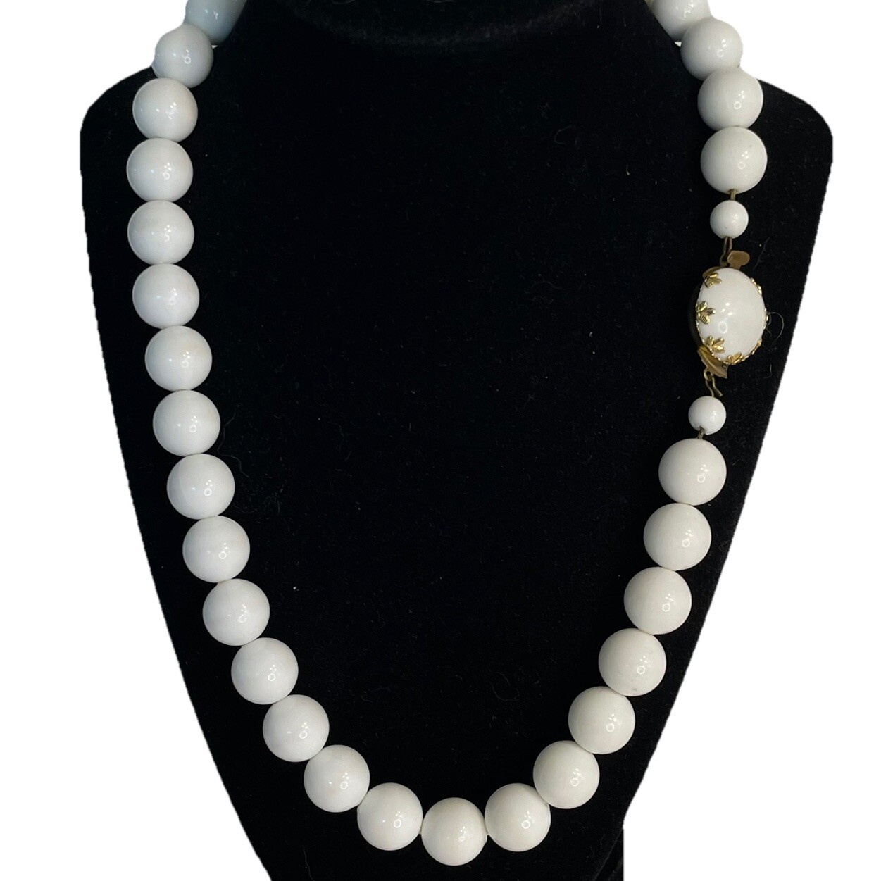 Vtg White Large Bead Gold Necklace Made In Austria Lucite Bubble Gum 1950 Classy