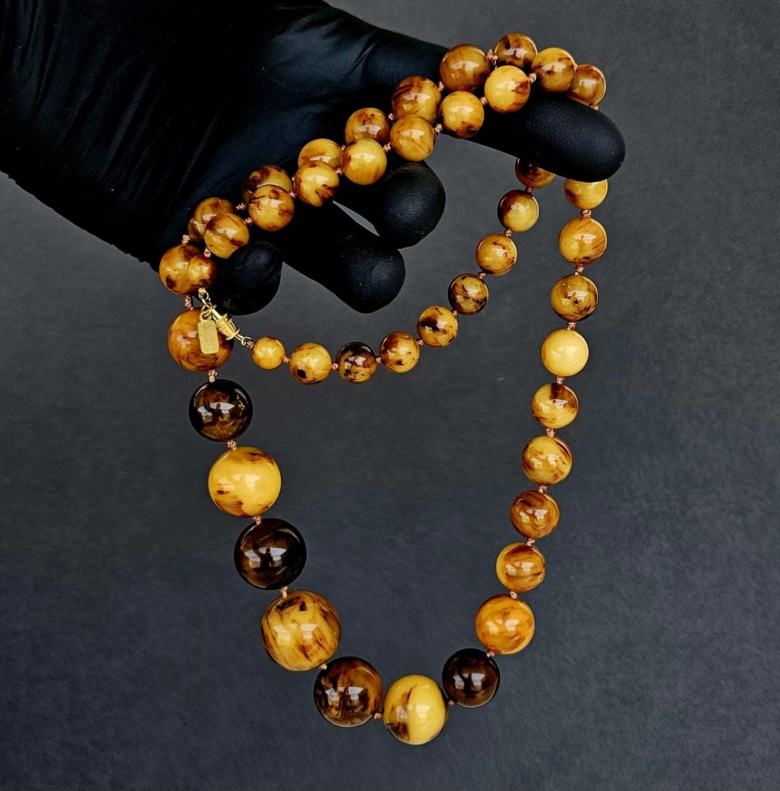 Vintage 1970s Kenneth Lane Catalin Root Beer Caramel Bakelite Bead Necklace 114g