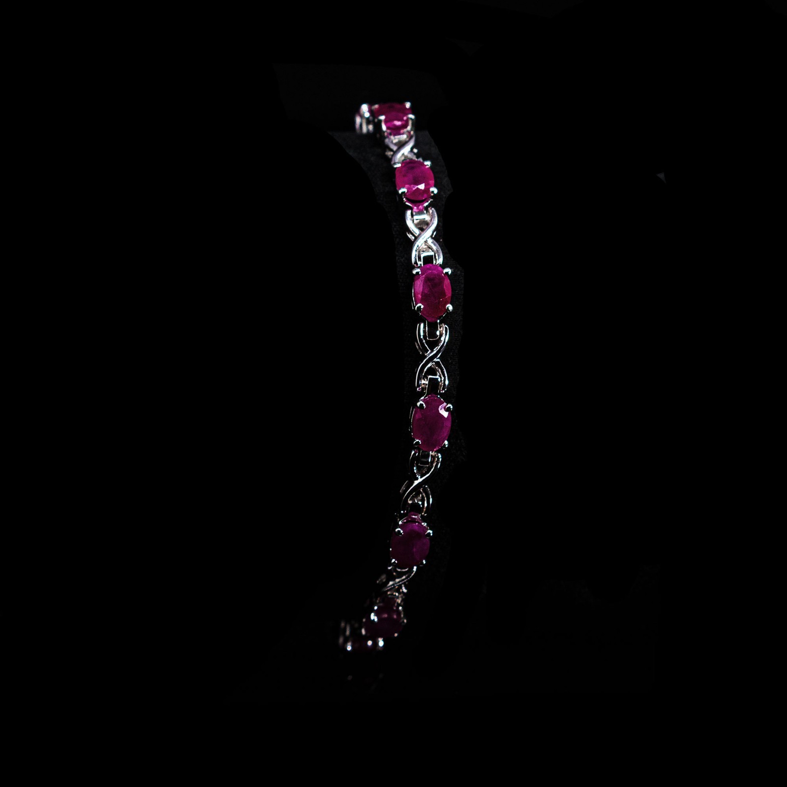 925 Sterling Silver Ladies Bracelet Genuine Ruby Gemstones AAA 18cm Jewellery Piece