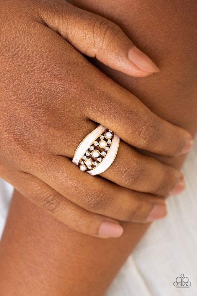 Royal Treasury Gold Stretch Ring Fits Size 6 to 10