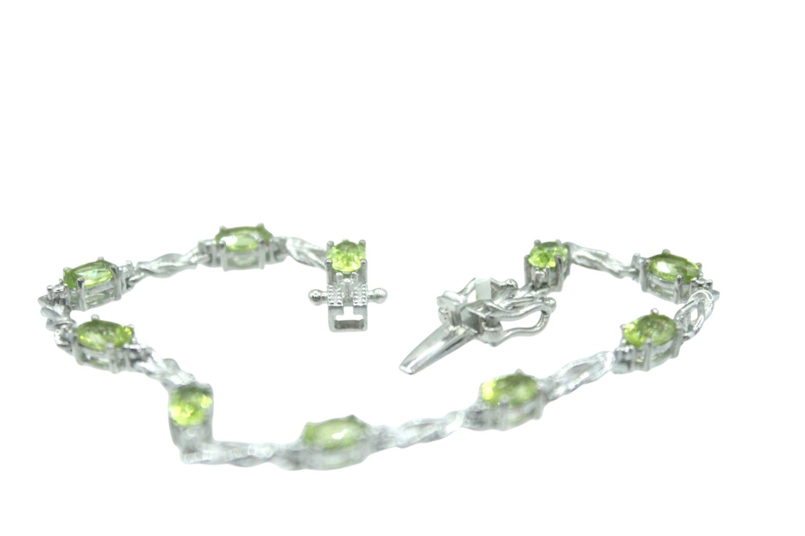 NWT Silver Tone Peridot Karis Tennis Bracelet 7in Stunning Gemstone