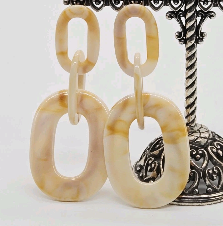 Oval Hoop Acrylic earrings Marbled Graduated Dangle Vintage 80’s style 3.75 in