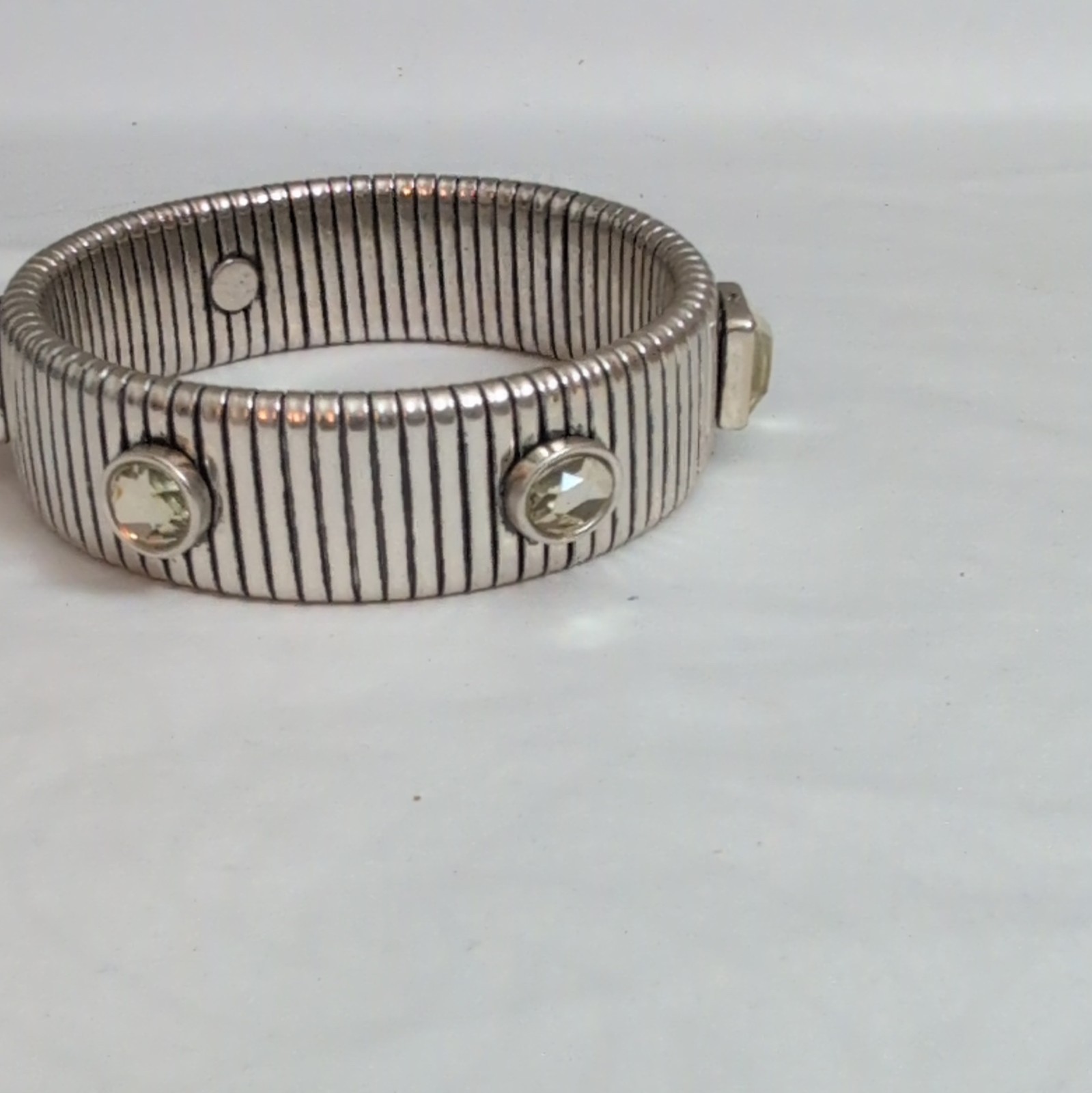 Chico’s Jewelry Set of 3 Stackable Silver Tone Bracelets, Blue Druzy, Gift Pouch