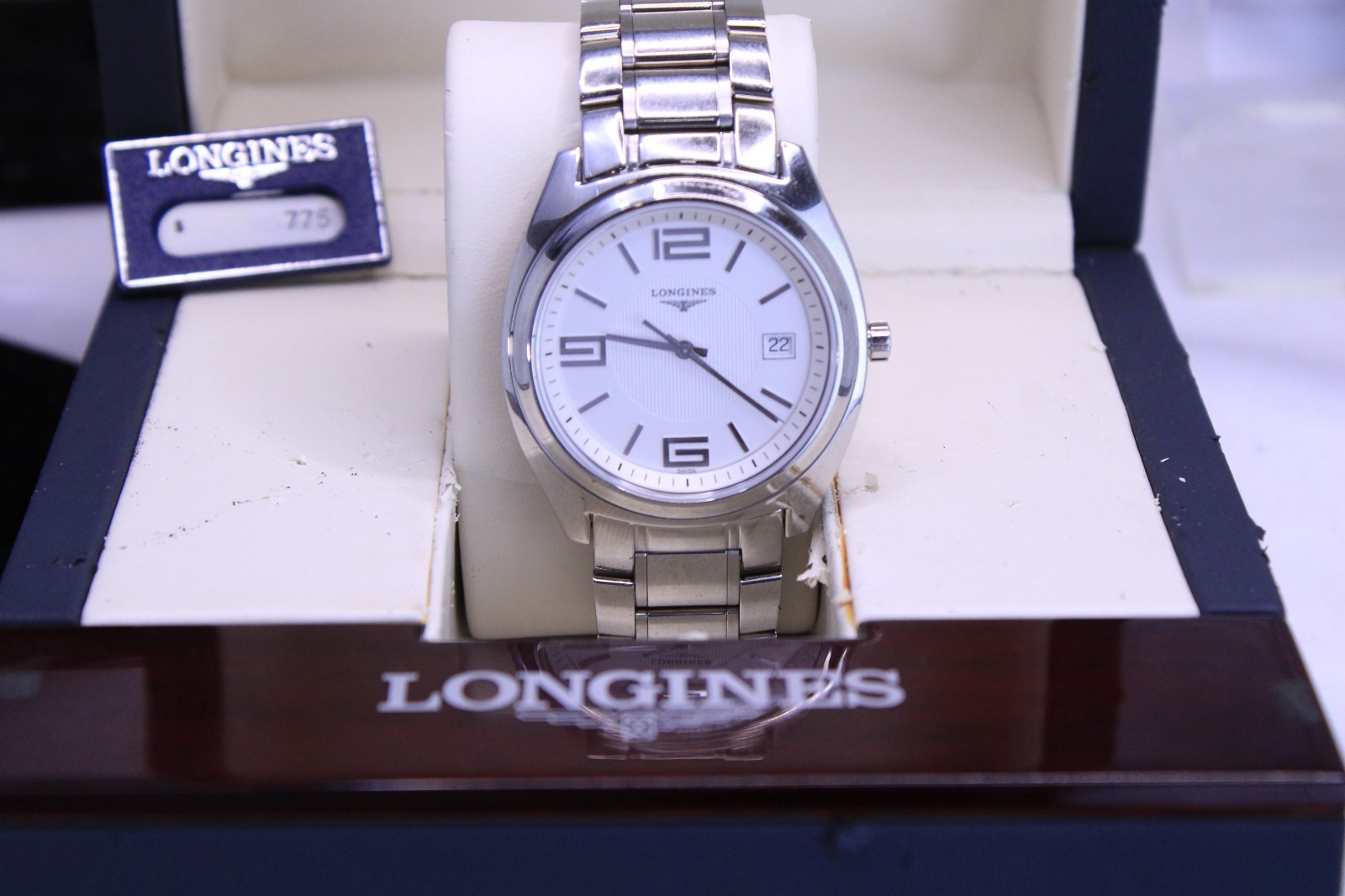 LONGINES Lungomare L3.632.4 Quartz Silver Dial Stainless Bracelet Men’s Watch