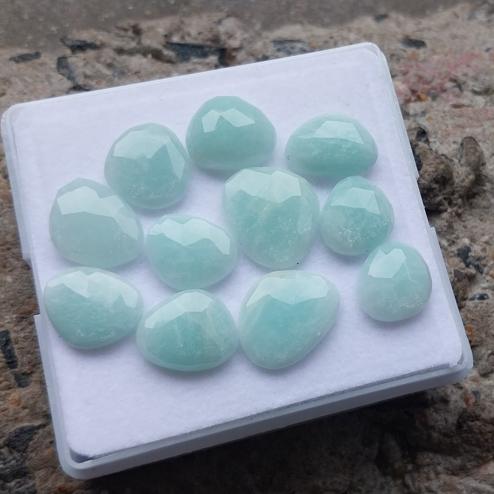 53.5 Ct 12×13-15×17.5 MM Natural Green Color Amazonite Rose Cut Shape 11 PCS lot