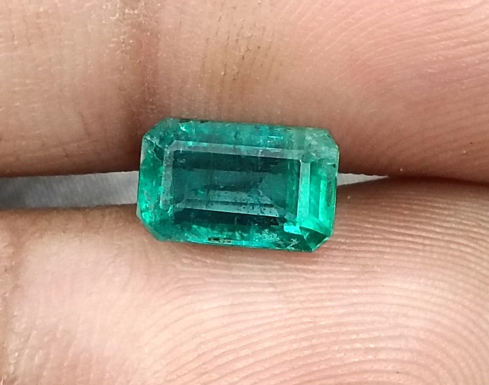 1.83ct Natural Emerald GSI Certified Octagon Cut Medium Green Zambian Gemstone