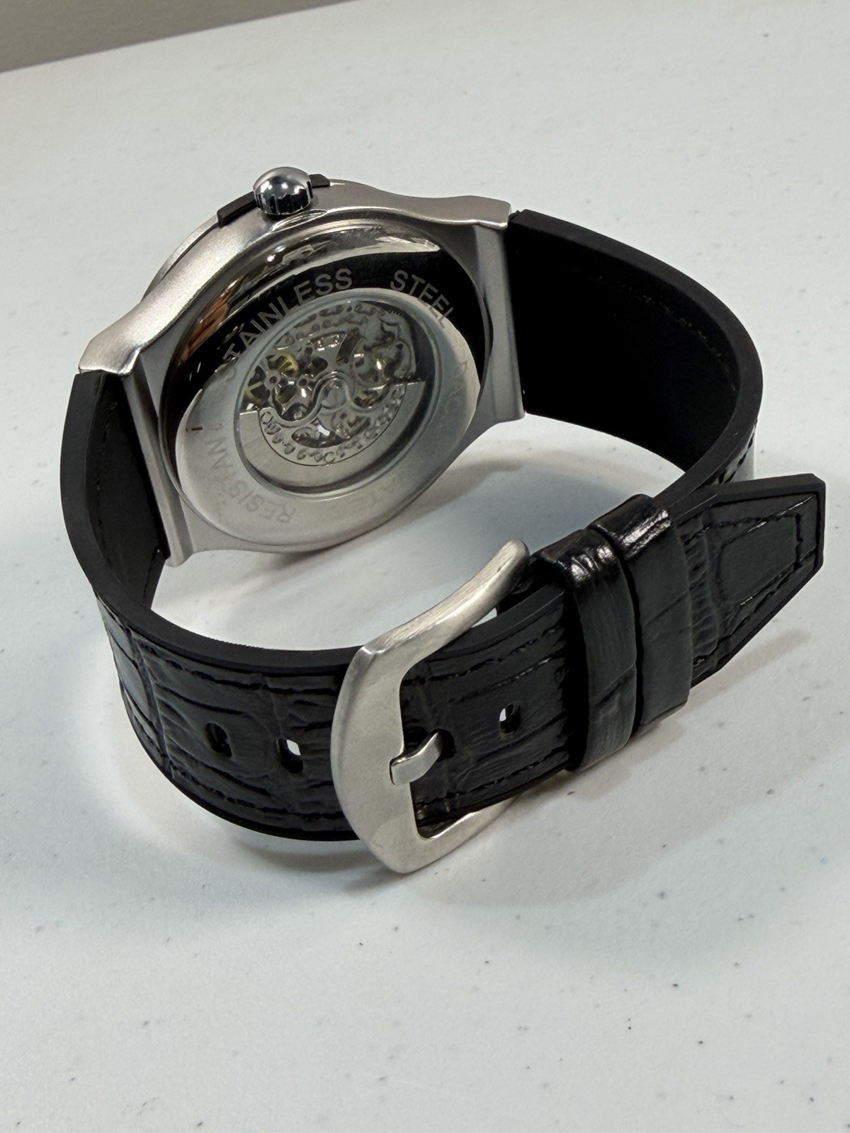 Men’s Automatic Mechanical Skeleton Racing Wheel Rim Design Sport Watch 44.9mm