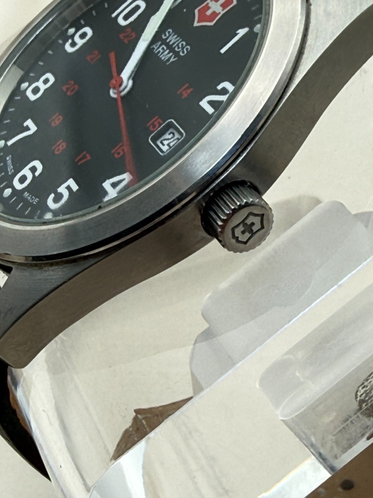Victorinox 241083 Garrison 40mm Swiss Quartz Date Watch New Battery