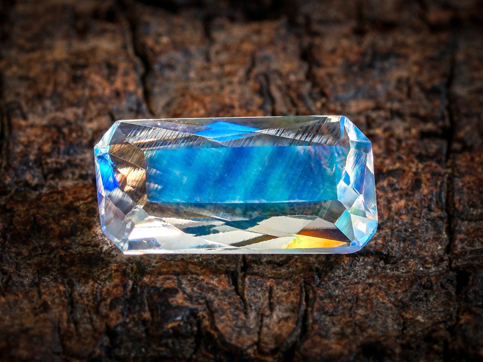 1.38 Carat Golden Rainbow Moonstone Gemstone Faceted 10x4x3 MM Radiant Shape