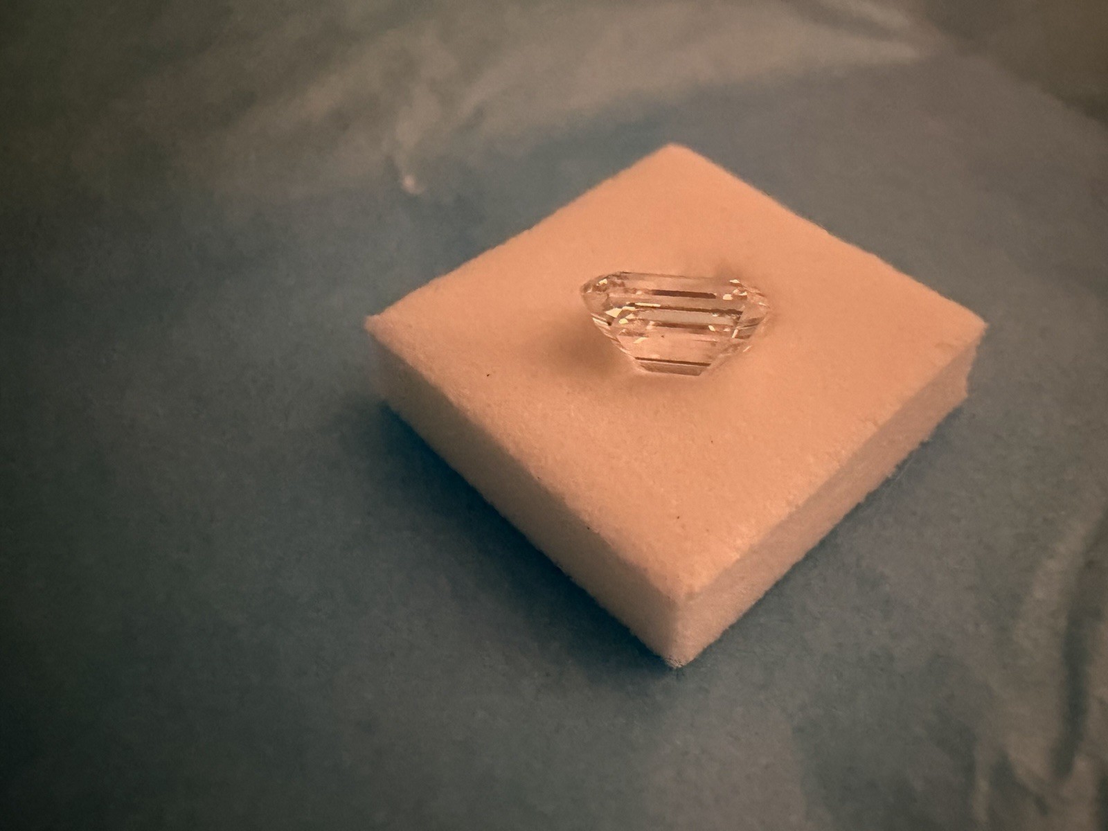 IGI Certified Lab-Created Emerald Cut Diamond 0.99ct D VS1 Ex 6.50×4.75mm