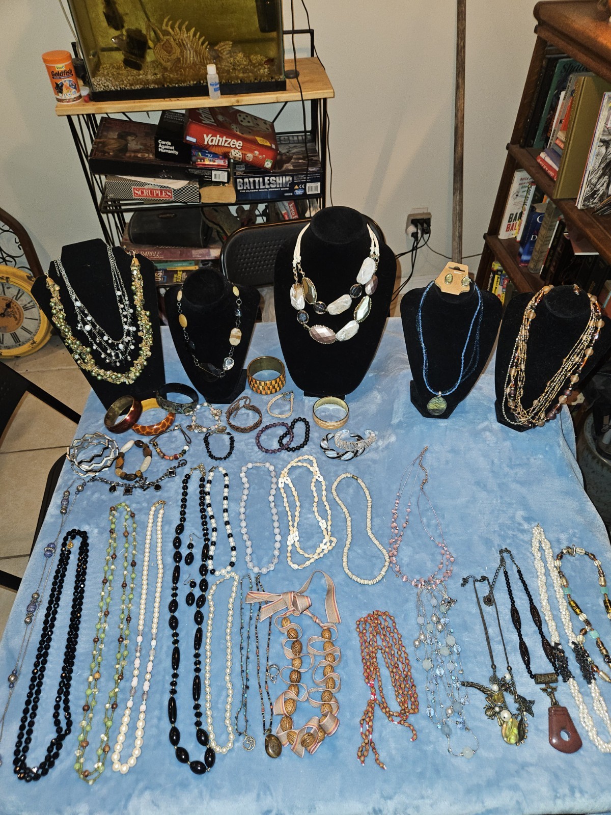 Vintage Jewelry lot Signed-Unsigned 1/2 Lbs 8-15 Very Nice Pieces.