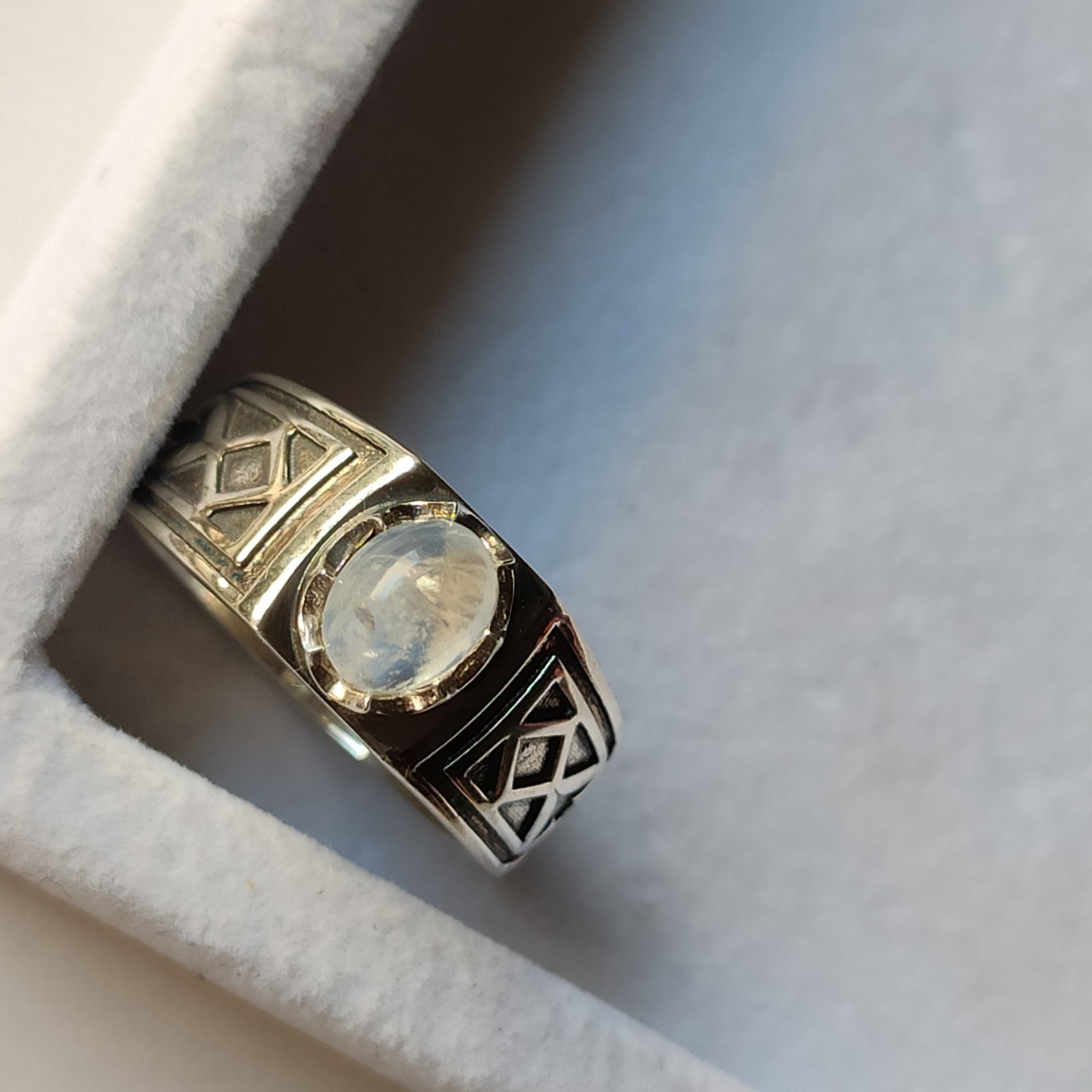 Blue Fire Rainbow 925 Sterling Silver Men’s Ring Natural Gemstone Band