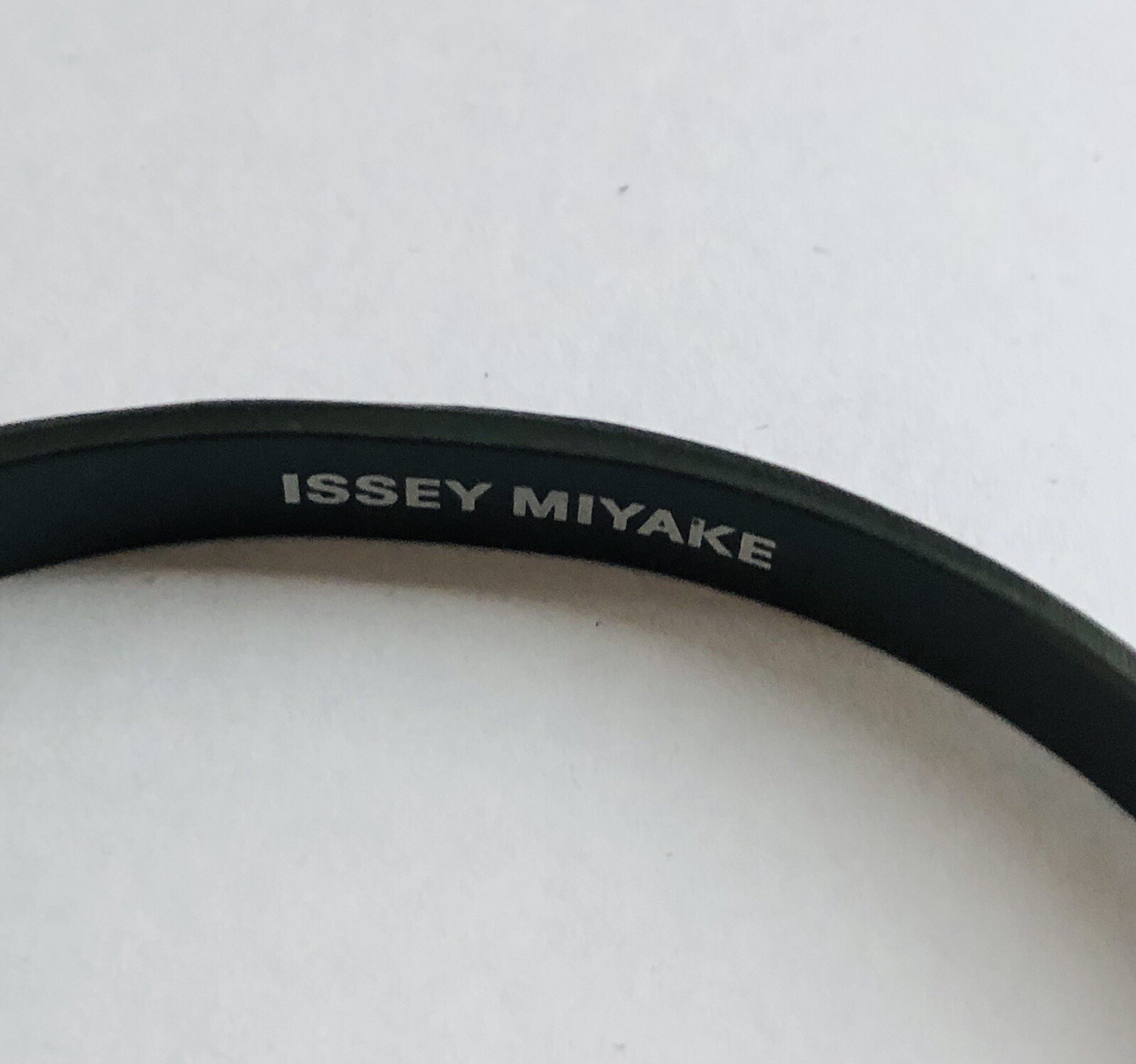 Signed ISSEY MIYAKE Grey Slate Dark Pewter Tone Metal Bangle Bracelet