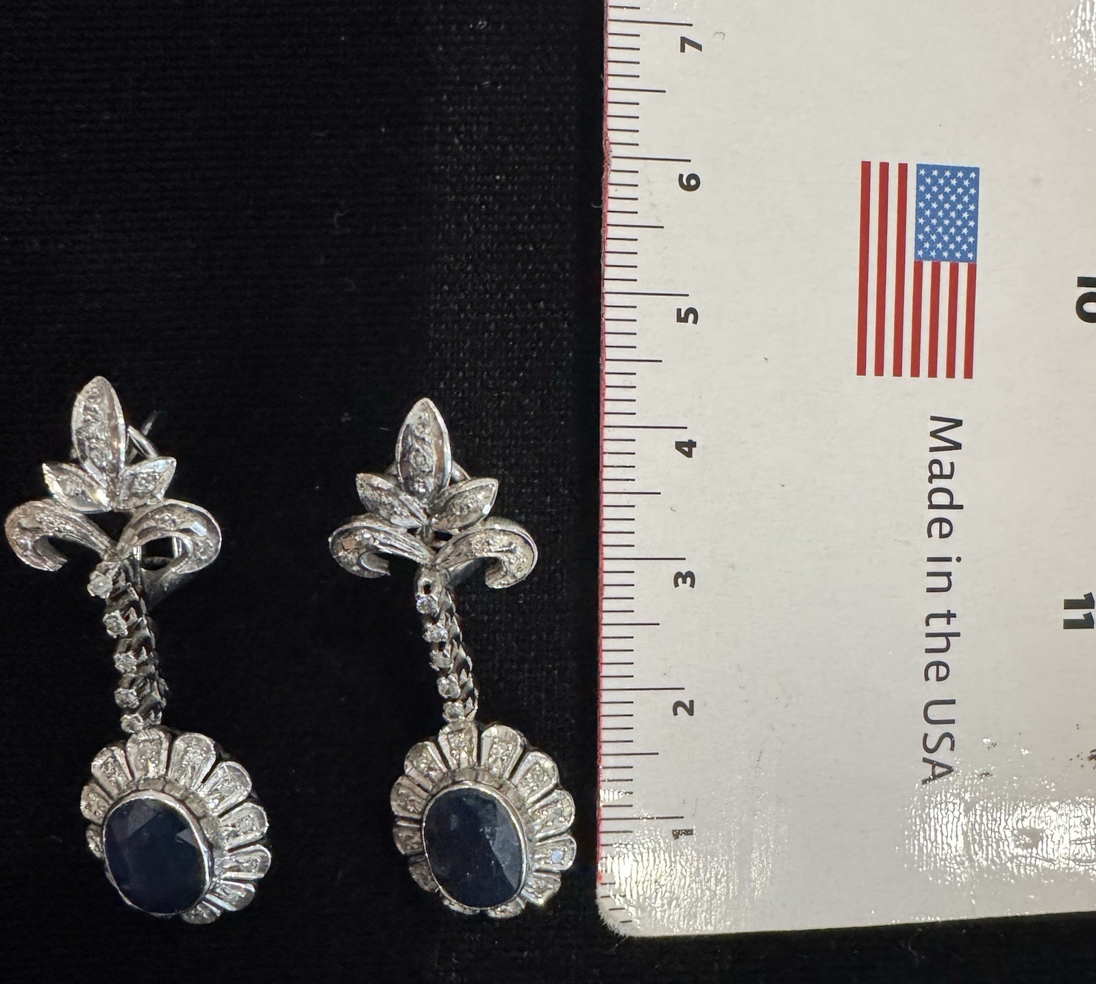 Silver-palladium Earrings Oval Sapphire w. Diamond Omega Back Silver-Blue