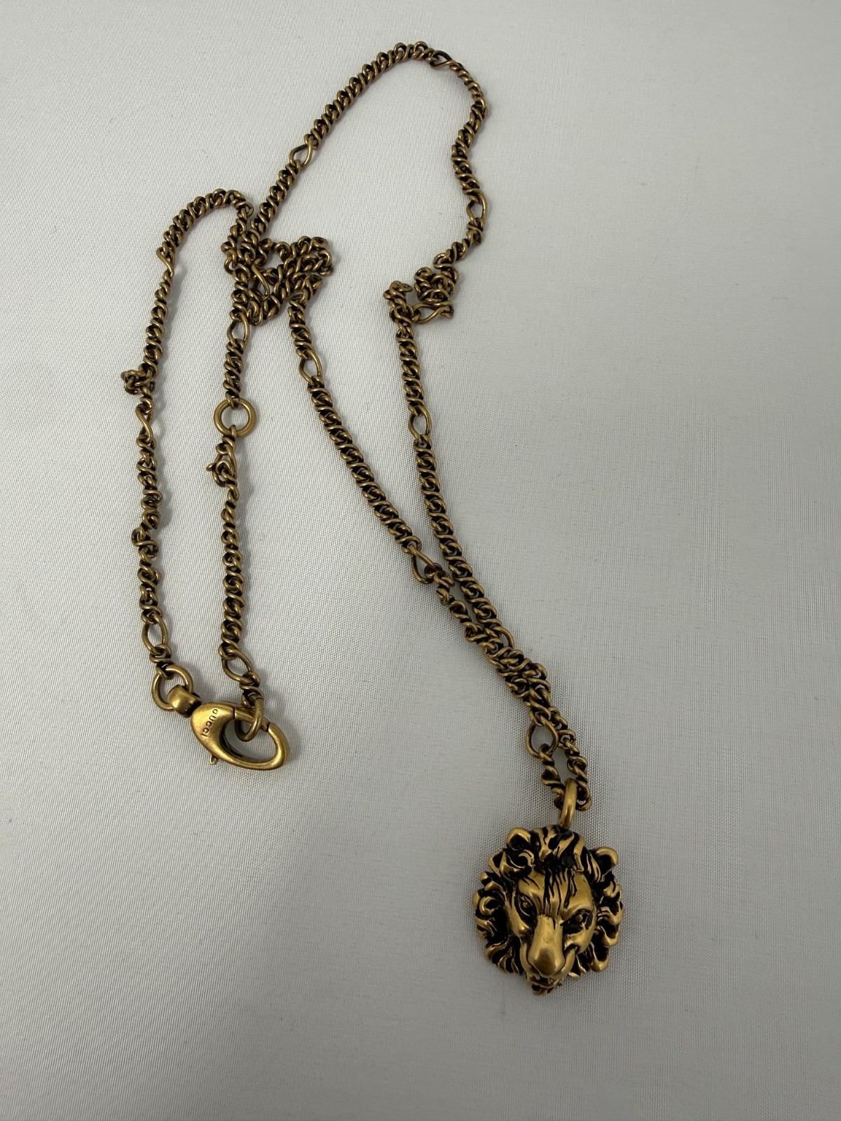 Gucci Lion Head Pendant Gold Double Chain Necklace