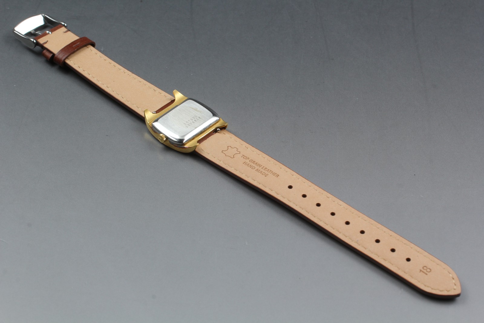 [Near MINT] Vintage OUNIVERSAL GENEVE 511623 Gold Watch Men From JAPAN