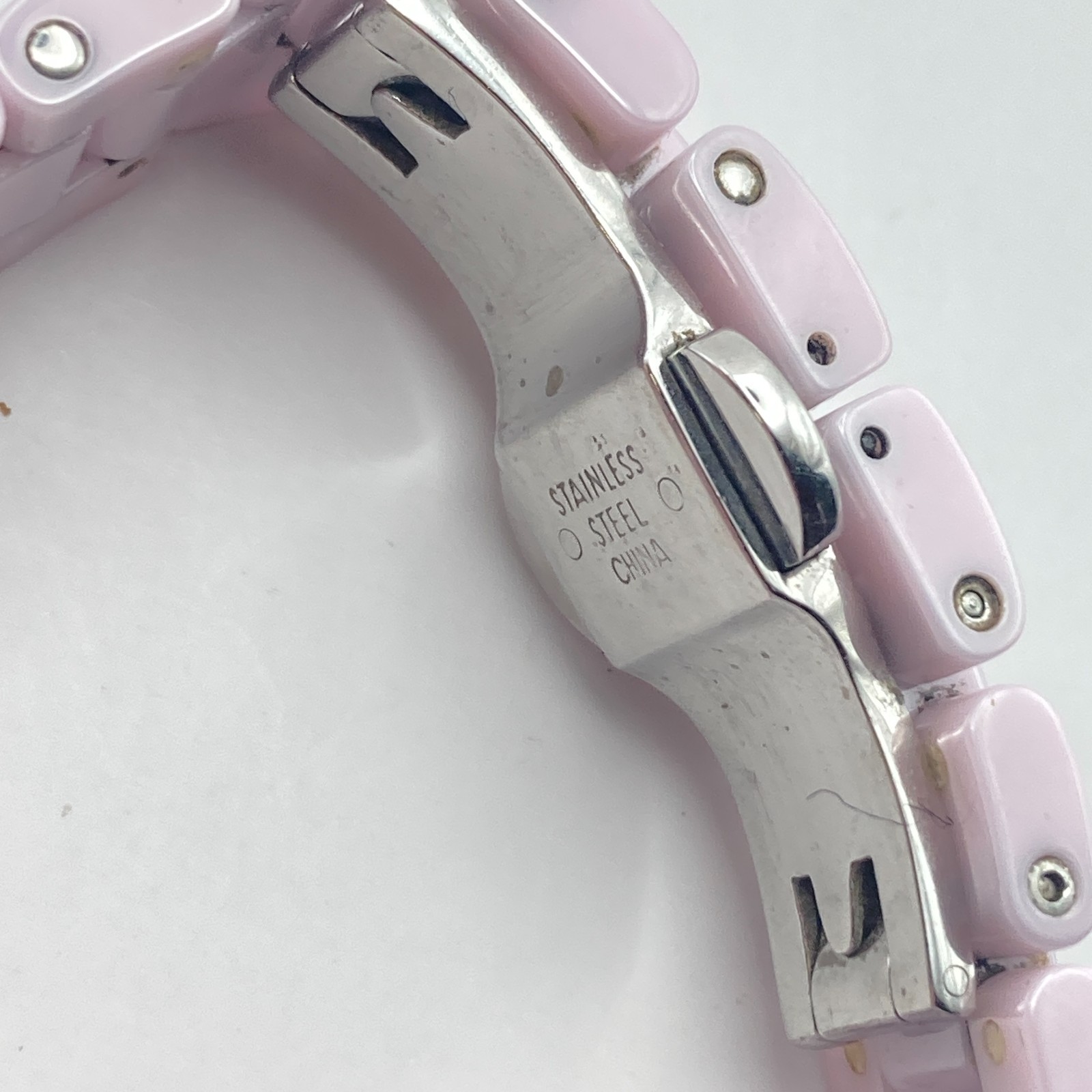 Isaac Mizrahi Live Women’s Watch 35mm Pink MOP Ceramic WR 30M New Battery 7.25″