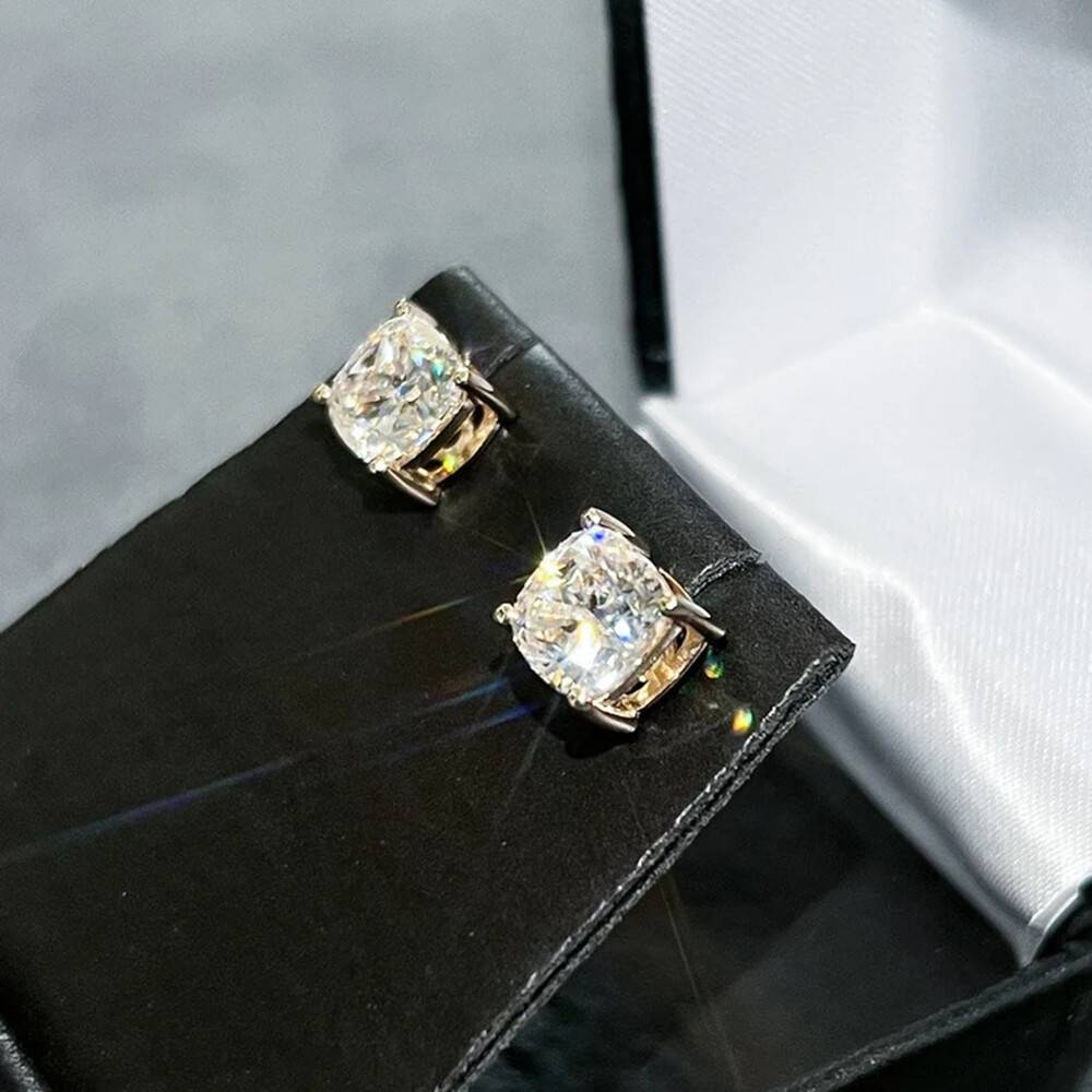 Certified 0.70-10.00ctw D/FL Cushion Cut Moissanite S925 Solitaire Stud Earrings