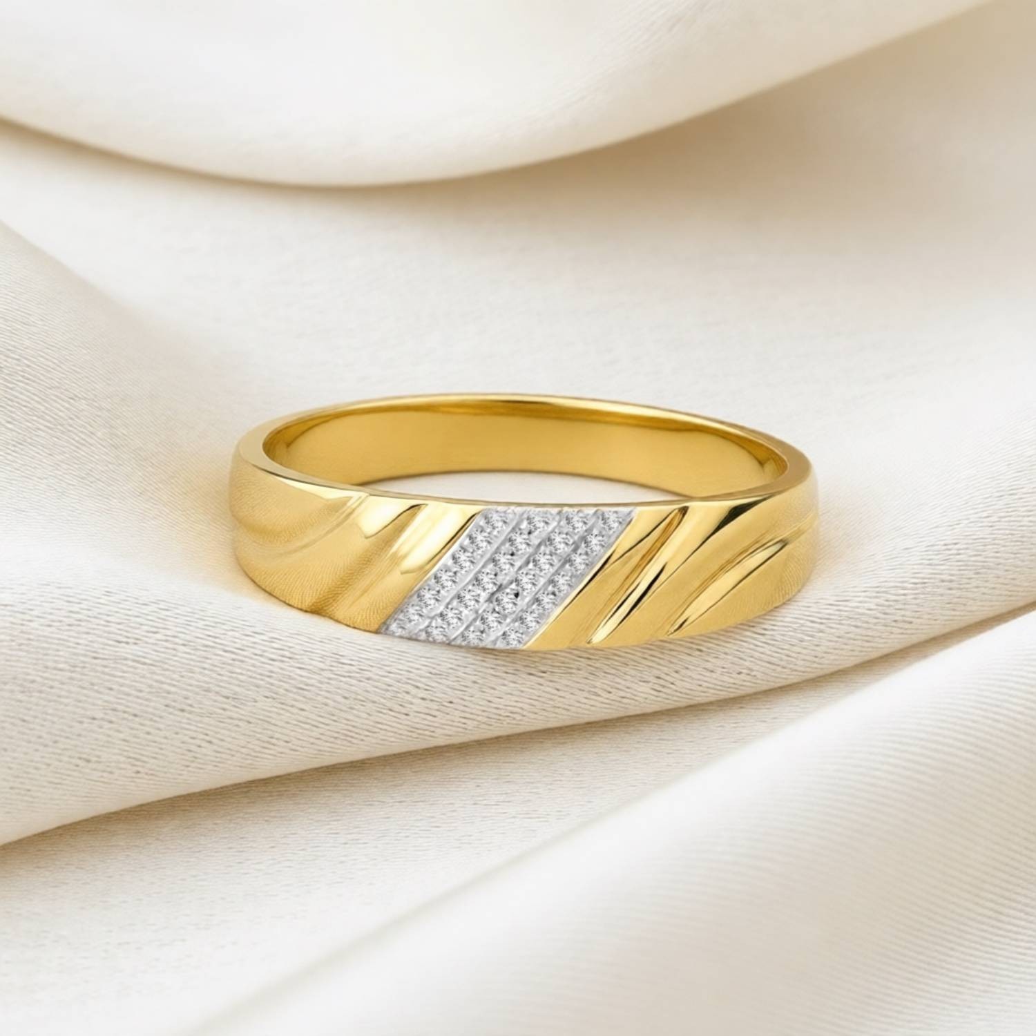 10K Yellow Gold 1/50 ct Natural Round Diamond Accent Men’s Wedding Band