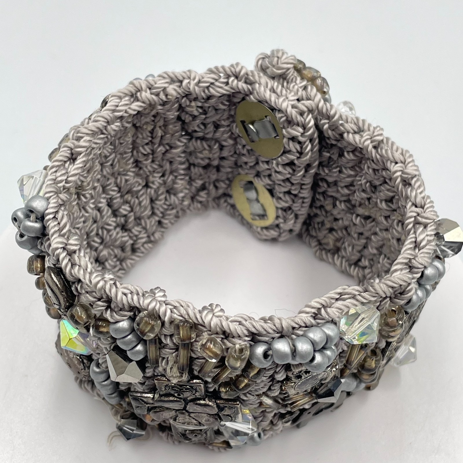 VTG Y2k Crochet Cuff Bracelet Grey Beaded Eclectic Charm Statement Wristband