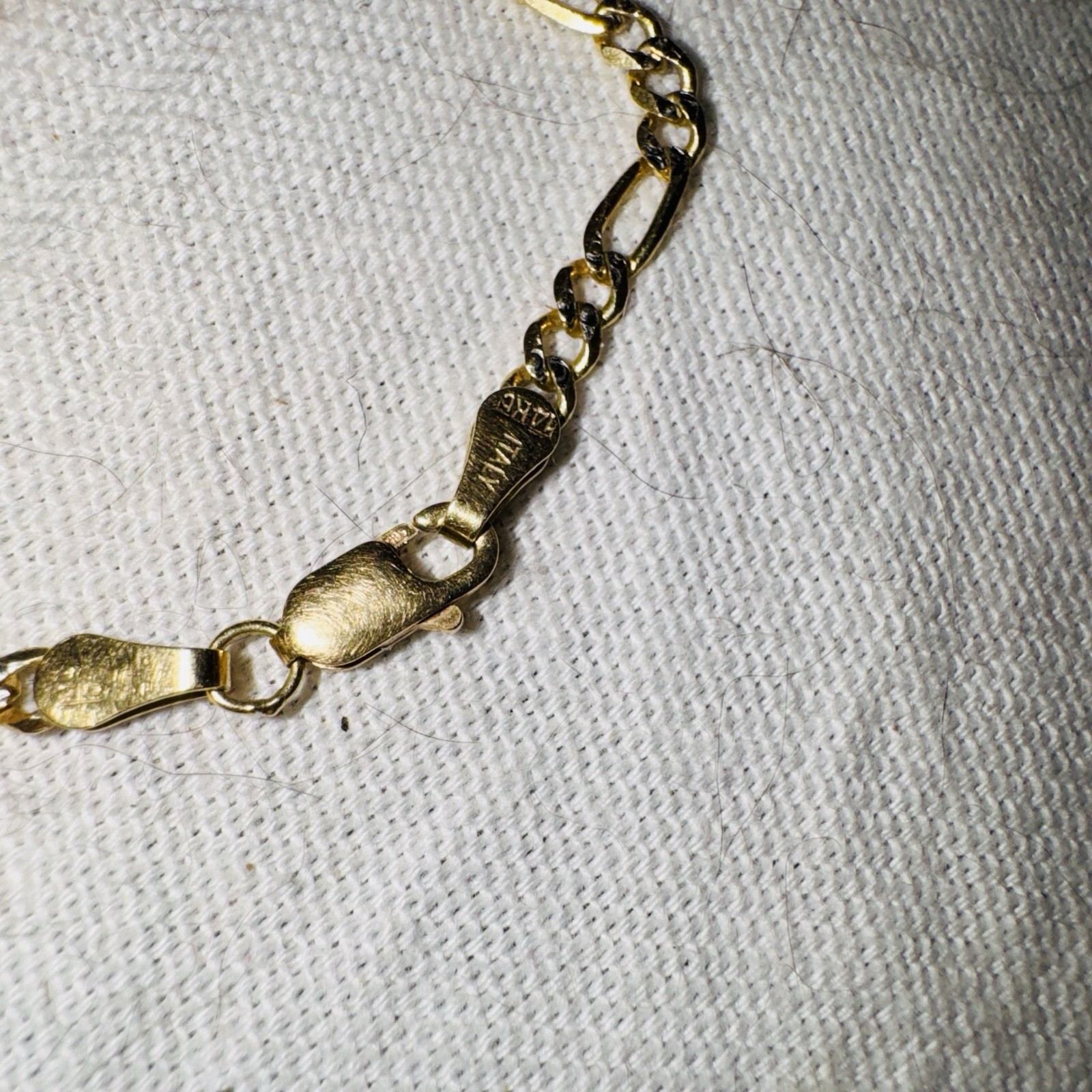 Vintage 14K Yellow Gold Figaro Link Bracelet 7 1/8″ Italy 3.24g