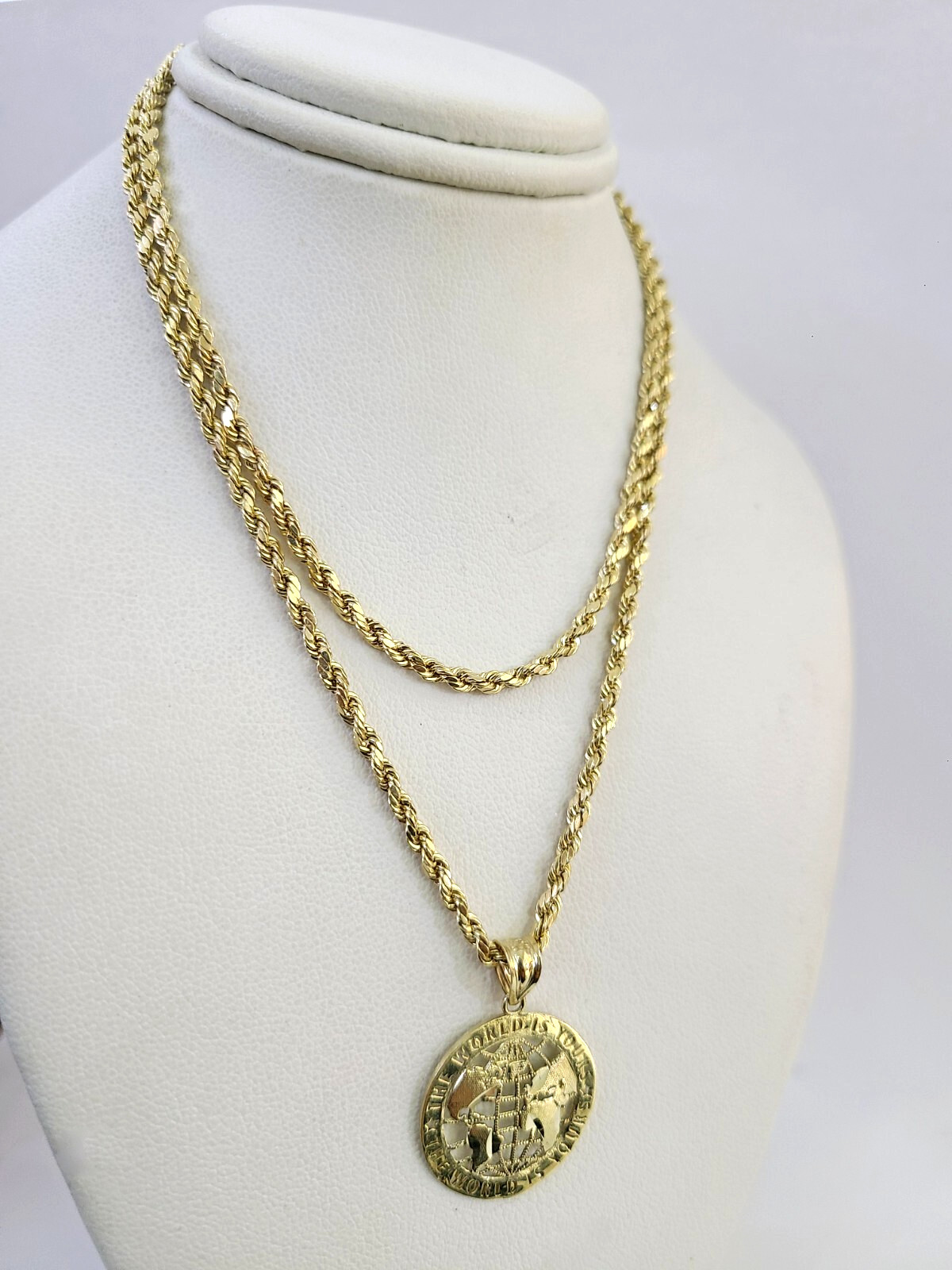 10k 2.5mm Rope Chain World is Yours Pendant 18″-28″ Gold Set Charm Necklace