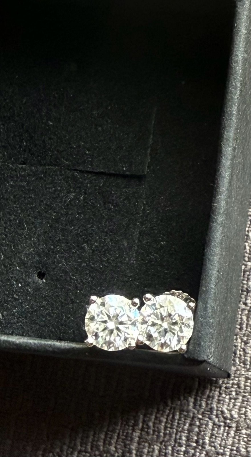 GRA Certified Round 1.0 CT Moissanite Solitaire Stud Earrings