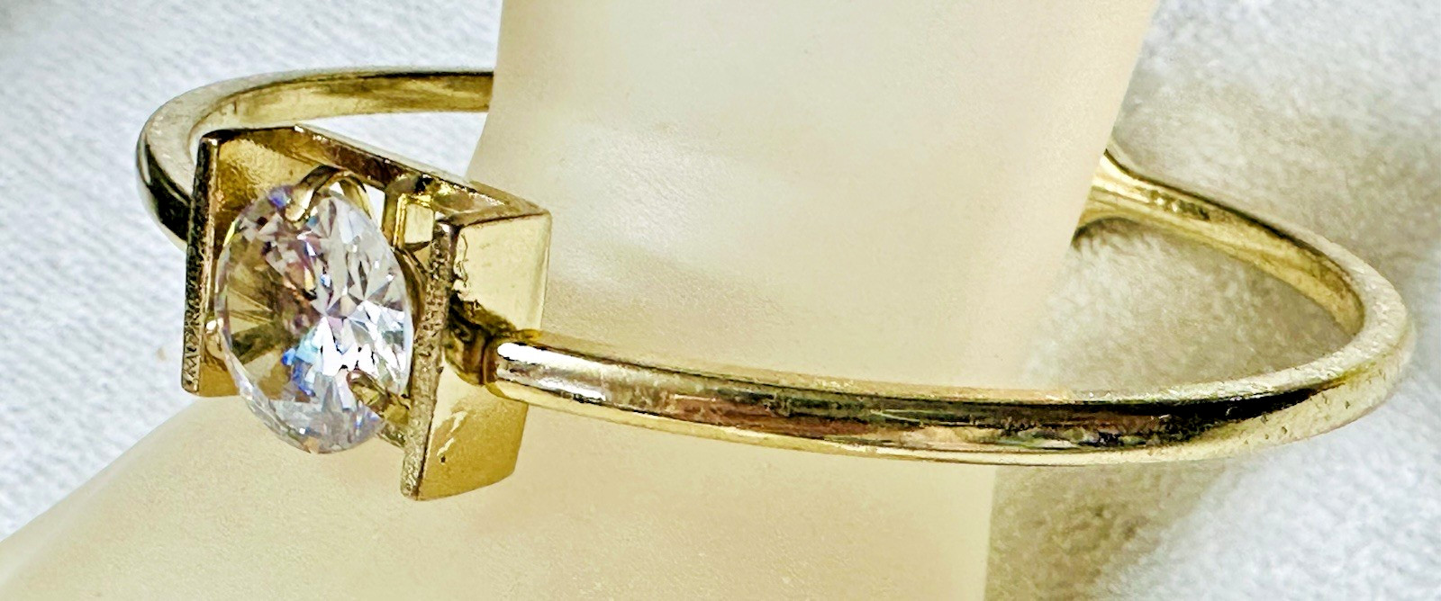 Gold Tone Clamp Bangle Bracelet Huge Rhinestone Focal b183