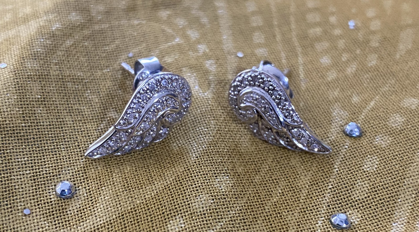 925 Silver ANGEL WINGS Earrings Stud Pierced