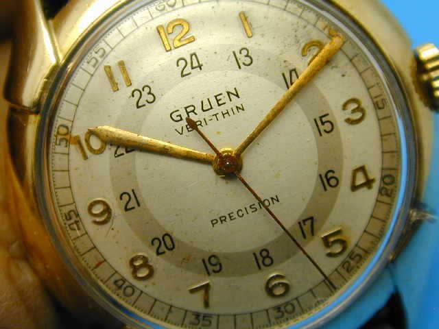 VINTAGE GRUEN PAN AM ORIGINAL DIAL FANTASTIC AT 37.4 X 32.07 MM RUNNING