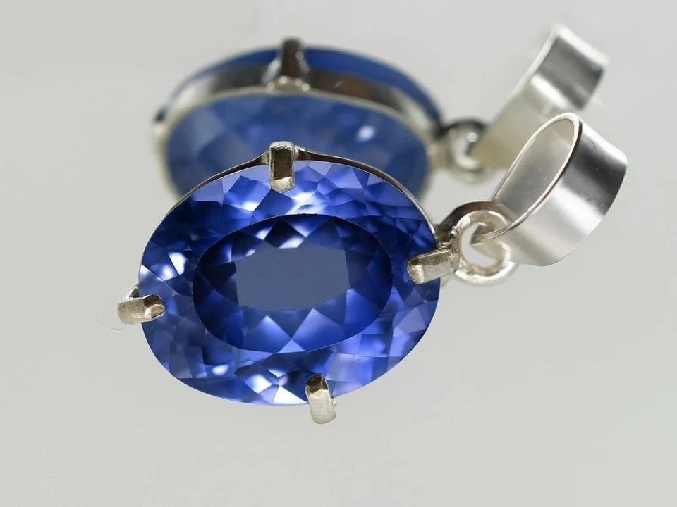 Natural Certified 21.25 Ct BLUE Sapphire Loose Gemstone In Solid Silver Pendant