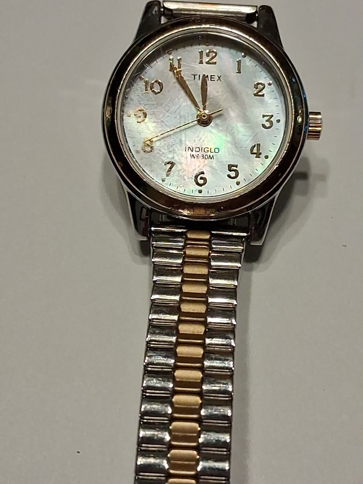 Timex Essex Avenue Women’s Watch Two-Tone/Mother of Pearl USED See Details