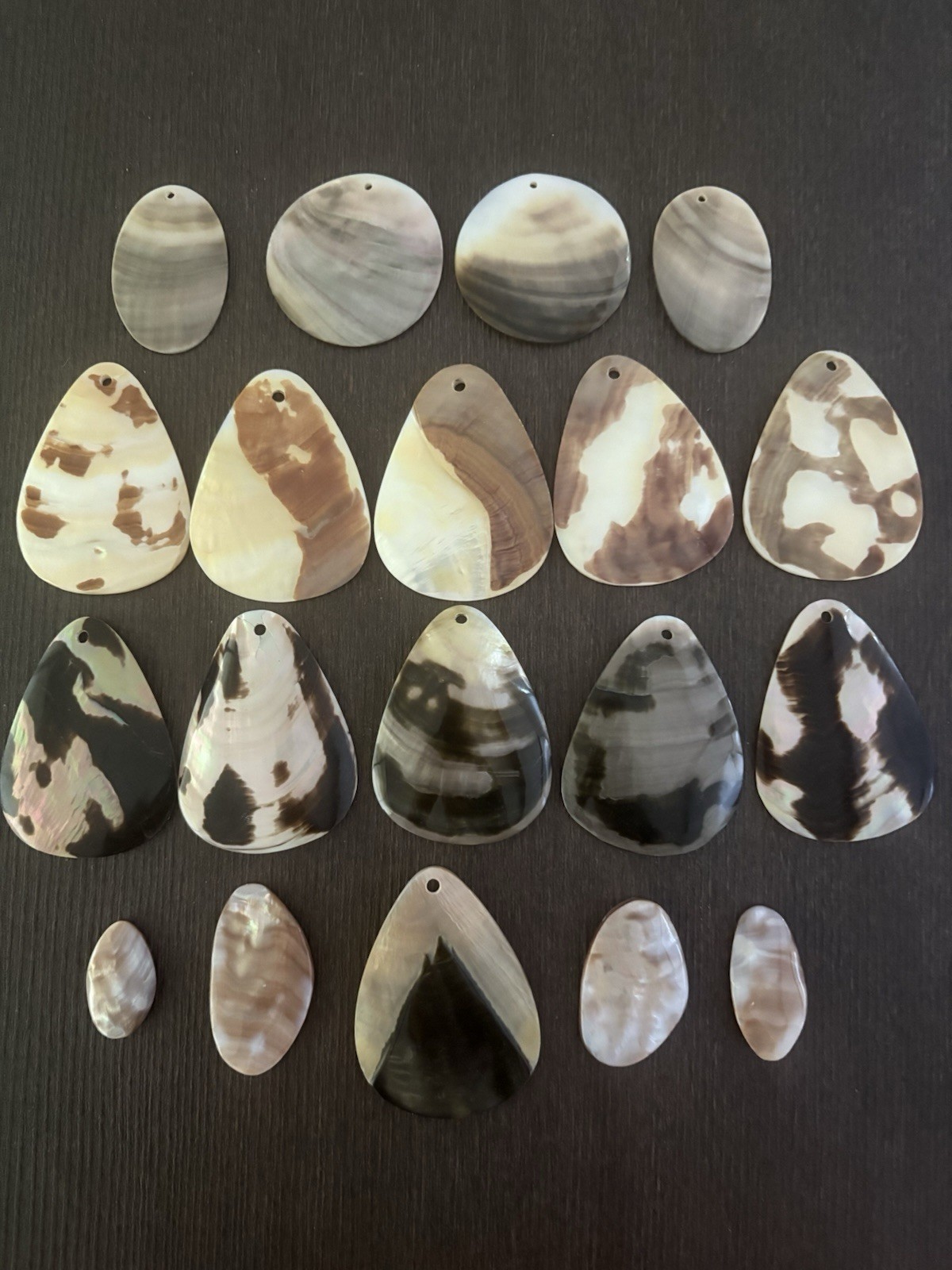 Large Mother Of Pearl Drops Pendants In Diff Sizes And Colors 19 Total Read Info