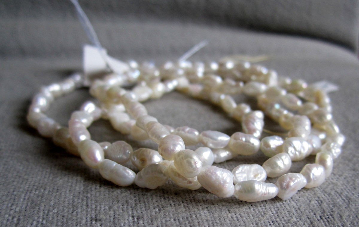 Freshwater cultured pearl cream Baroque bracelet for arm widths approx. 16-20 cm elastic