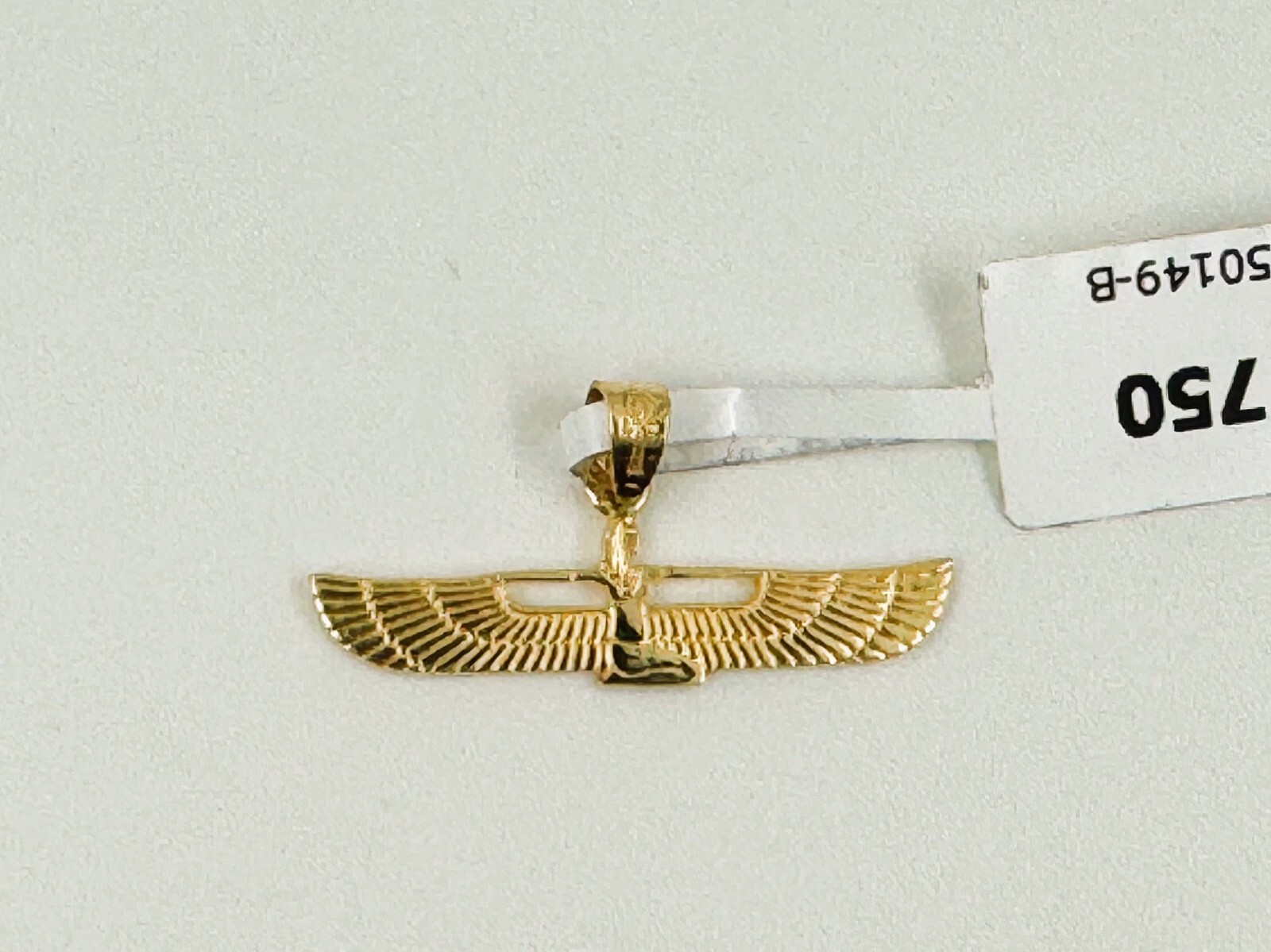 Handmade Egyptian Jewelry Winged Isis 18K Yellow Gold Pendant 1.73 Gram