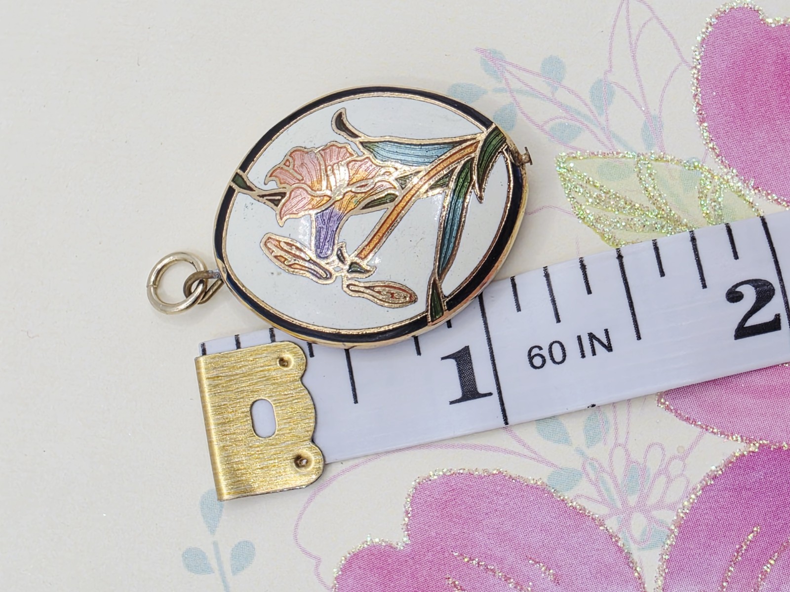 Vintage Cloisonné Green Purple Gold Amaranthus Flower Floral Oval Pendant Estate