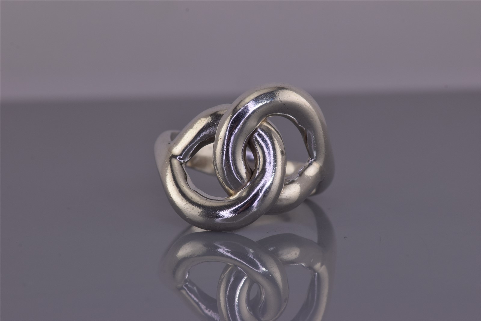 Sterling Silver 18mm Interlocking Circles Solid Band Ring 8g 925 Sz: 8
