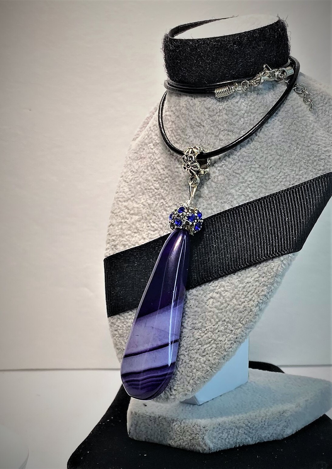 BLUE QUARTZ TEARDROP PENDANT SILVER TOP FREE BLACK LEATHER CHOKER CORD