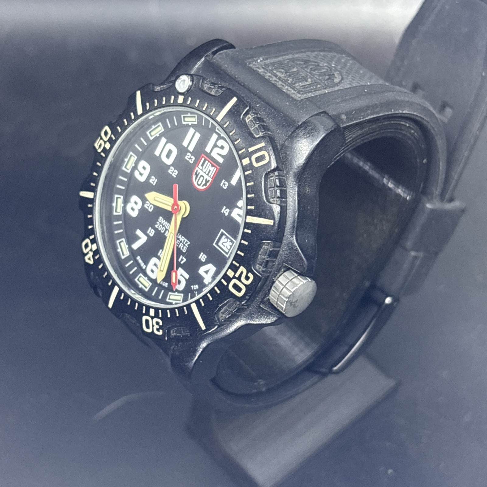 Men’s SWISS Watch LUMINOX 8800 quartz