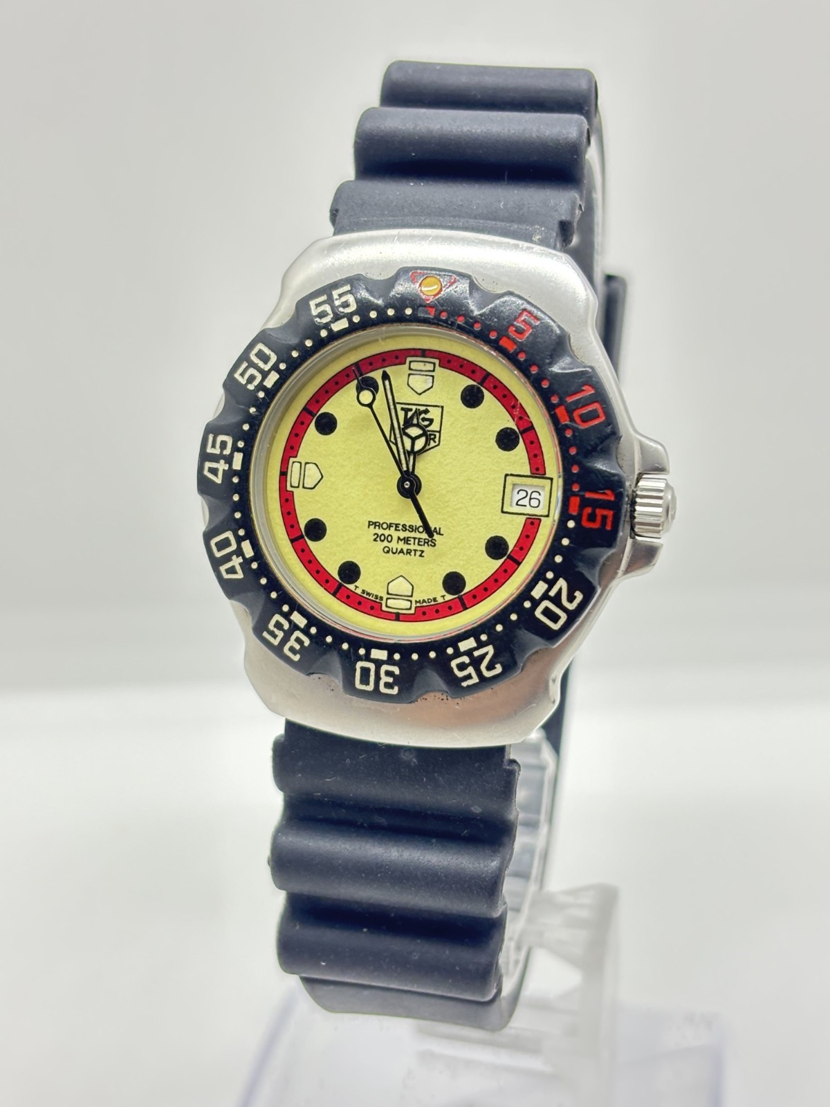 [Near Mint] TAG Heuer Formula 1 WA1211 Cream Dial Date 200m Quartz Watch Used