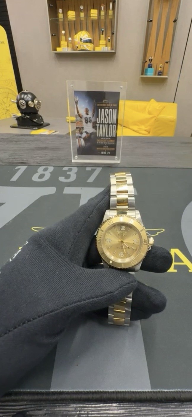 Invicta Specialty Velario Men’s Watch – 41mm, Silver, Gold (69725)