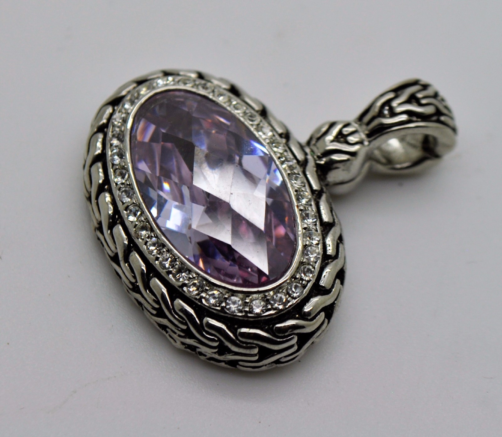 AP01 Gorgeous Design Style oval Shape light purple cubic zircon fashion Pendant