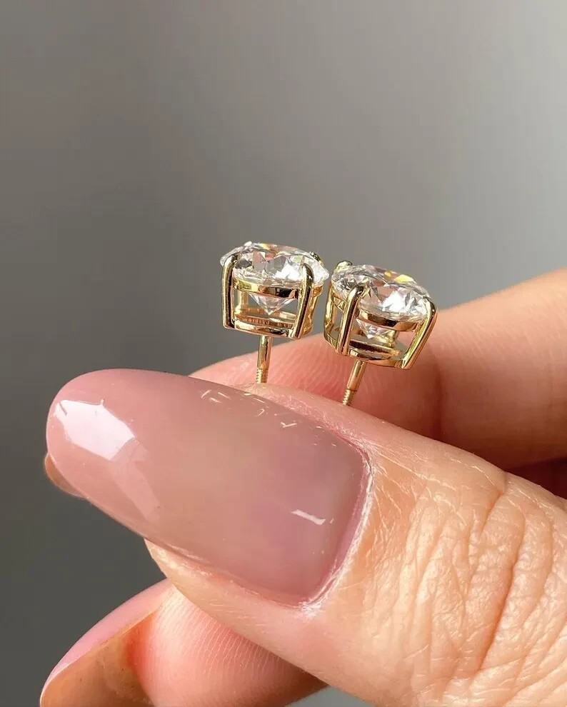 2.56Ct Round Cut Lab Grown/CVD Diamond Women’s Stud Earrings 14k Yellow Gold